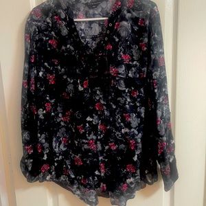 Rock & Republic women’s black floral with pink flowers in XL worn once.